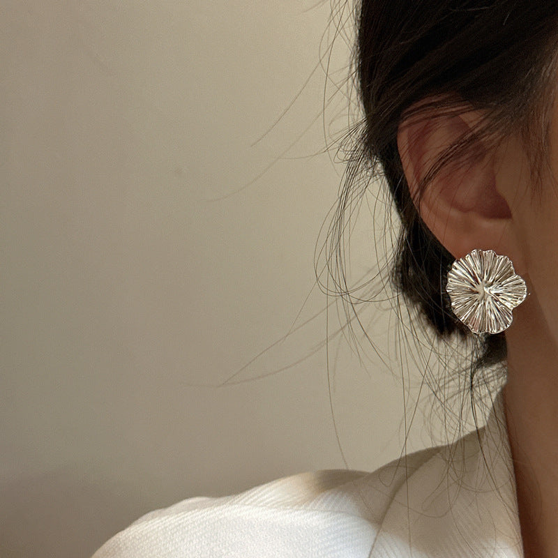 S925 Korean Heavy-duty Flower Earrings